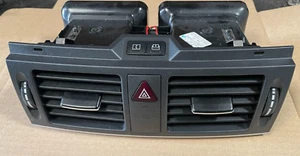 Mercedes W204 C-Class (2011) Centre Vent A2048307454 - Picture 1 of 3
