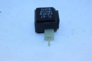 Central Indicators for scooter SUZUKI 125 BURGMAN UH 2007 To 2012 - Picture 1 of 2