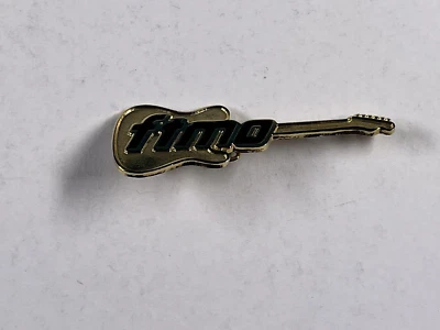 Status Quo Badge FTMO Original Fan Club Promo Gold Guitar Pin - Image 1 of 4