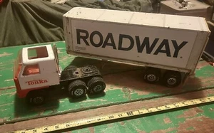 Vintage Tonka Roadway Tractor Trailer & Semi Truck 1978 Made in USA - Picture 1 of 9