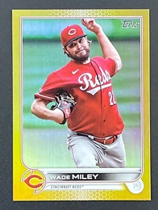 WADE MILEY 2022 Topps Series 1 Gold Foil Parallel #203 Cincinnati Reds - Picture 1 of 2