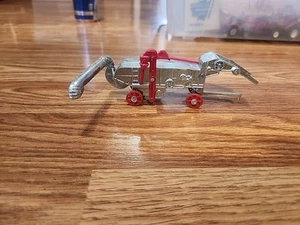 JLE Case Diecast Thrasher - Picture 1 of 4