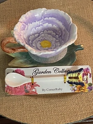 Corner Ruby Teacup Garden Collection Purple 3 Pc Set Leaf Saucer & Spoon Foto 1 de 4