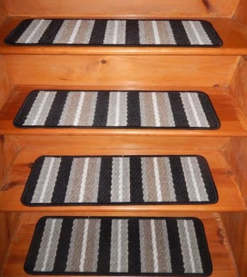 13 = Paso 9" X 30" + 1 aterrizaje 30" X 30" peldaños de escalera respaldo de vinilo antideslizante. Foto 1 de 4