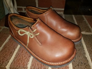 simple clogs mens
