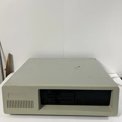 Vintage IBM 5150 PC Clone For Parts / Repair  - Bild 1 von 4