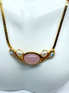 Vintage Trifari TM Pink cabochon Gold tone Necklace AB rhinestones 15" - Picture 1 of 5