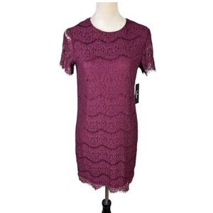 Vestido recto Lulu's NUEVO CON ETIQUETAS S Take Me to Brunch Borgoña Granate Encaje Delicado Femenino - Imagen 1 de 12