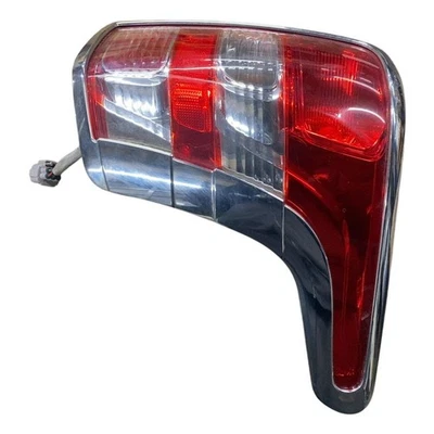 PILOTO TRASERO DERECHO MITSUBISHI L200 CON TAPA CROMADA S5 2015-2020 8330A946 - Imagen 1 de 4