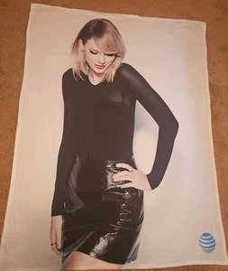 TAYLOR SWIFT  AT&T/Direct TV  PROMO BLANKET Rare Find 47x 62 - Picture 1 of 9