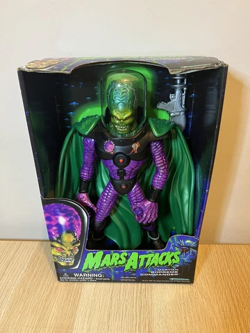 Trendmasters 1996 Mars Attacks Martian Supreme Commander in unopened box Cover