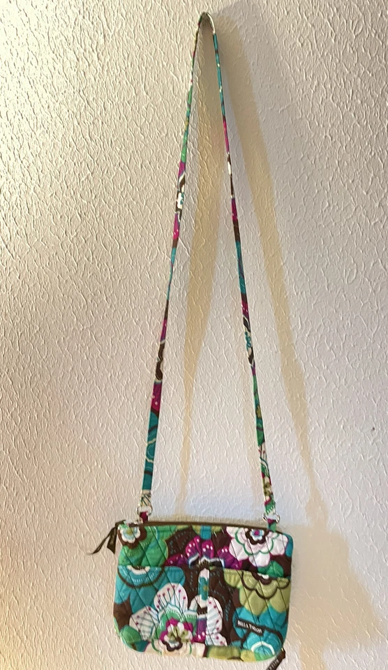 Bolsa de ombro Bella Taylor curva brilhante floral acolchoada bolsa de mão multicolor  - Imagem 1 de 4