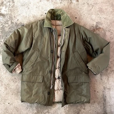 Abrigo de invierno con aislamiento de plumón canadiense de 1960, tienda y toldo Jones, Bushcraft, campamento Foto 1 de 4