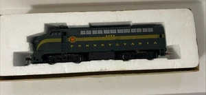 Roco F3 Diesel Locomotive Pennsylvania Railroad #2002 - Picture 1 of 9