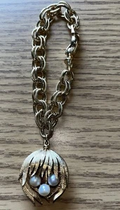 Bracciale Vintage LISNER Firmato Finta Perla e Dettagliato Tono Oro Fiore Fioritura - Foto 1 di 4