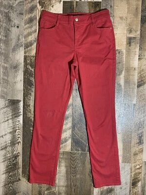 Bandolino jeans size 6 Amy The modern straight leg Red Excellent Condition - Image 1 of 4