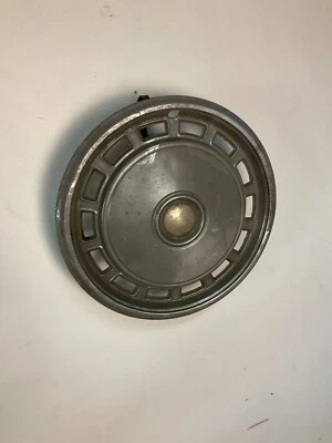 Chevrolet Monza 1978-1980 o Vega tapacubos 13” tapacubos vintage cubierta de rueda Foto 1 de 2