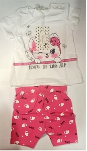 Completo Bimba 12-18 Mesi – Maglietta con Gattina + Pantaloncini Rosa “LOVE” - Imagen 1 de 3