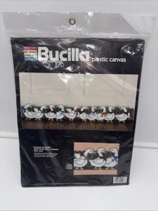 Kit da appendere a parete vintage Bucilla "Gaggle Of Geese" tela plastica NOS 5998 - Foto 1 di 6