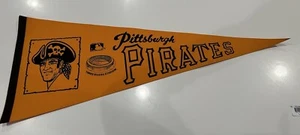 PITTSBURGH PIRATES SOUVENIR PENNANT vintage 1970's MLB gold black baseball - Picture 1 of 12