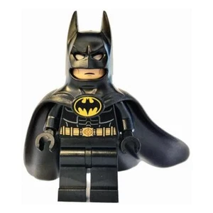 LEGO DC Super Heroes Batman Minifigure 1992 Black Suit + Plastic Hard Cape 76252 - Picture 1 of 1