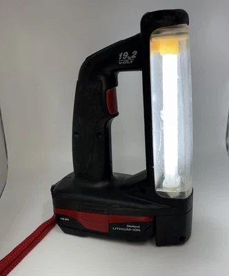 Herramienta de luz fluorescente inalámbrica Craftsman 19,2 V solo 315,114071 Foto 1 de 4