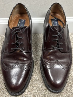 Bostonian Classics Size 8 Brown Burgundy Leather Mens Wingtip Toe Shoes - Image 1 of 4