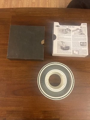 Carrusel deslizante Rototray vintage Sawyers con caja. Tiene capacidad para 100 diapositivas Foto 1 de 4