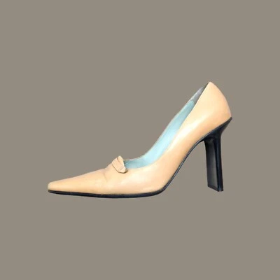Sigerson Morrison Size 7.5 Tan Leather Pointed Toe Heels Pumps Made in Italy  - Image 1 of 4