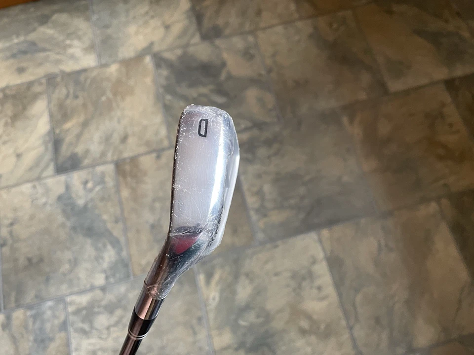 NEW OLD STOCK CLEVELAND 588 MT  ACTIONLITE 55 GOLF CLUB D GAP WEDGE L/H WDG FLEX - Image 1 of 4