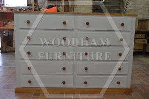 HANDMADE COUNTRY 10 DRAWER CHEST IN IVORY/LIGHT OAK (NOT FLATPACKED) - Picture 1 of 15