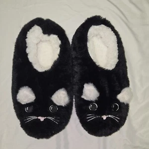 Cat Slippers Womens Sz 8 Fuzzy Gripper Bottoms - Picture 1 of 4