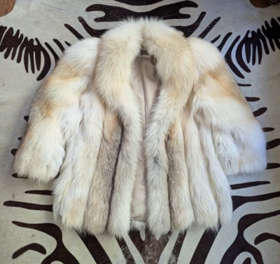 Vintage Luxurios I. Magnin Genuine White Artic Norwegian Fox Fur Coat Womens GUC - Image 1 of 4