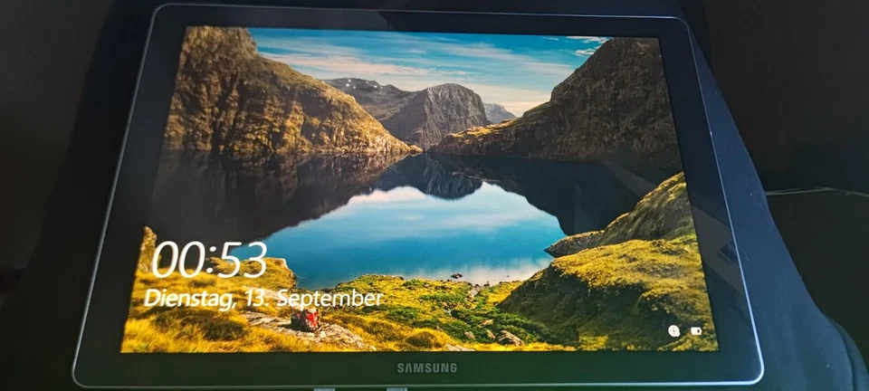 Samsung Galaxy Tab Pro S 12" 128GB WLAN Tablet - Schwarz, SM-W703 OVP - Bild 1 von 4