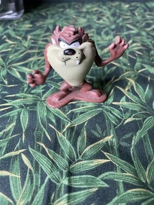 Looney Tunes Tasmanian Devil TAZ Collectible Toy Figure - Picture 1 of 2