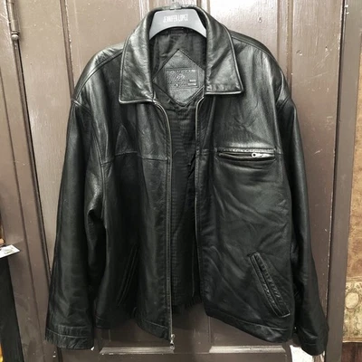 Roundtree & Yorke leather Jacket Size XL Mens Heavy Weight Black Bomber Zipper - Image 1 of 4