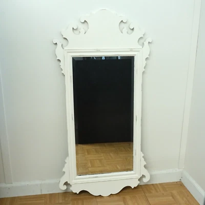 Espejo biselado pintura blanca estilo Hekman Chippendale Grand Rapids MI Cottagecore Foto 1 de 4