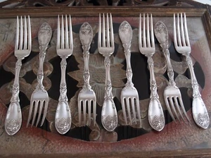9 Dinner Forks LaVIGNE 1881 Rogers 1908 Grapes Flatware A1 Silverplated No Mono - Picture 1 of 3