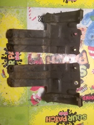 Juego Soporte Radiador Superior Cadillac DEVILLE 1975 1976 Foto 1 de 2