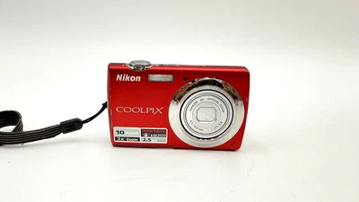 Nikon Coolpix S220 – Digitalkamera – 10 MP – Defekt– ohne Batterie - Bild 1 von 4