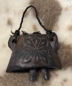 Antique Large Primitive Hand Carved Dark Wood Hanging Cowbell Oriental Rare - Picture 1 of 11