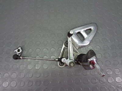 Suzuki GSX-R 1300 Hayabusa 2003 2007 Front Left Footboard - Image 1 of 4