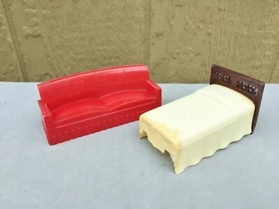 Plastic Dollhouse Furniture Renwal Bed & Superior Red Couch Lot 2 Vintage Toy  - Image 1 of 4