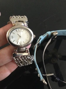 Vintage Ladies Veletta Watch With Three Bands Item 207 - Picture 1 of 4