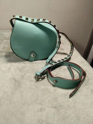 NUEVO Rebecca Minkoff Skylar Saffiano Para Mujer Tachonado Verde Foto 1 de 4