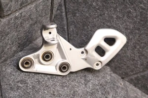 HAYABUSA RIGHT HAND FOOTREST HANGER GSX 1300R GEN 1 1999-2007 - Picture 1 of 13