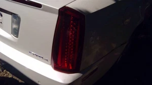 Luz trasera derecha pasajero para 05-07 STS 9232890 - Imagen 1 de 5