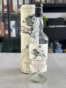 LAGAVULIN Game of Thrones House Lannister Islay Single Malt Scotch Flasche & Tube - Bild 1 von 4