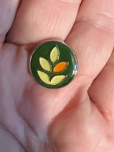 Vintage EVER Clothing Company  Brand Pin Tree With Leaves💗 - Picture 1 of 5