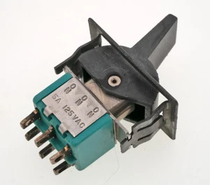 J-B-T PADDLE SNAPIN BEZEL ROCKER SWITCH DPDT ON-ON-ON 5A/125VAC JBT B232J21Z - Picture 1 of 4